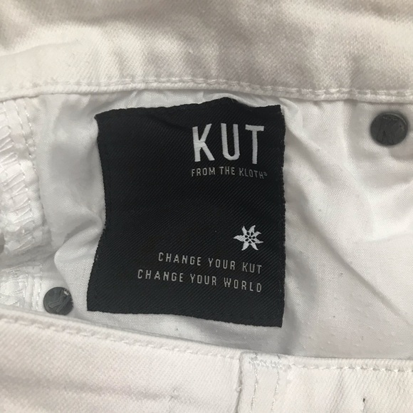 12 L KUT from the cloth white jean denim shorts - Picture 15 of 15